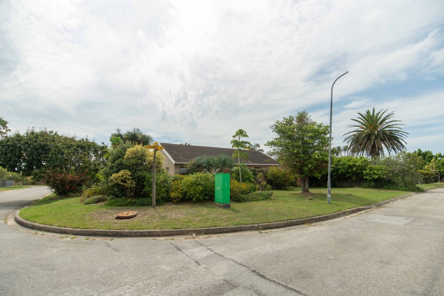 3 Bedroom Property for Sale in Sherwood Eastern Cape